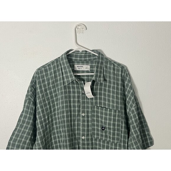 NWT Green Hollister Plaid Button Down Short Sleeve Shirt Men’s - Picture 2 of 13